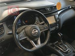 نيسان قاشقاي